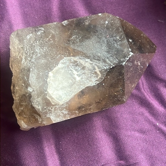 Heavy, Smoky Quartz, earth mined and very beautiful - Picture 1 of 2